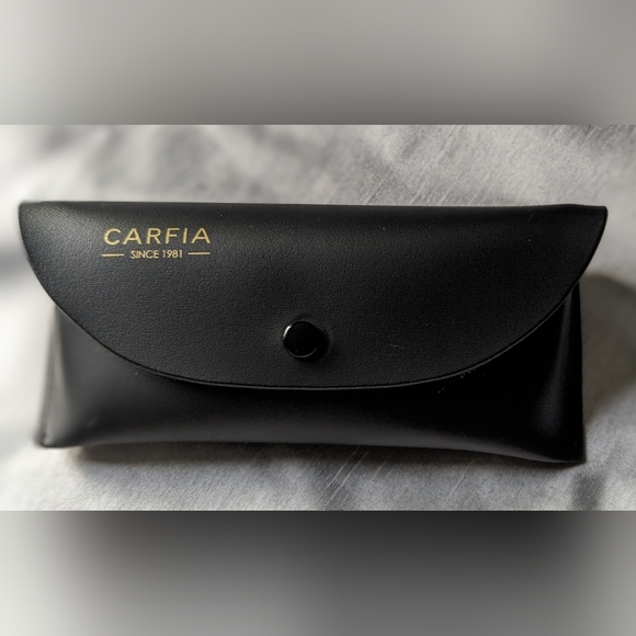 Sunglasses Case. Carfia. Black. - Picture 2 of 6